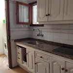 Lovely 2 Bedroom With Parking *