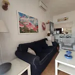 Semesterbostad Lovely 2 Bedroom With Parking *