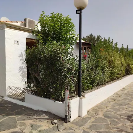 Lovely 2 Bedroom With Parking Hébergement de vacances