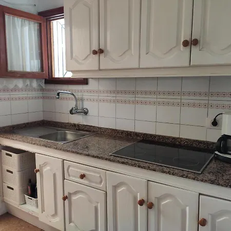 Lovely 2 Bedroom With Parking Feriehus *