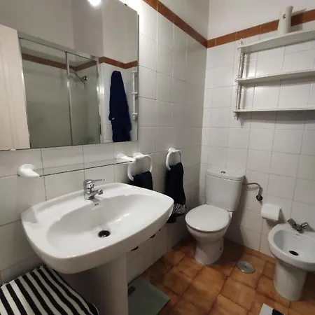 Feriehus Lovely 2 Bedroom With Parking *