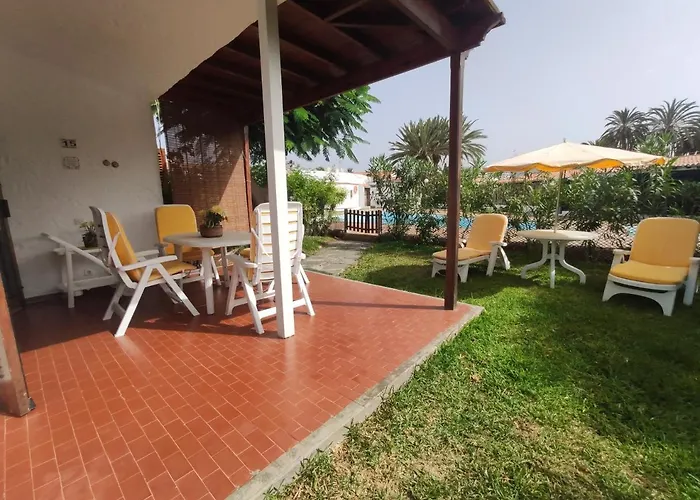 Lovely 2 Bedroom With Parking Hébergement de vacances