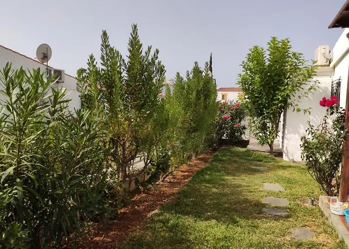 Lovely 2 Bedroom With Parking Hébergement de vacances