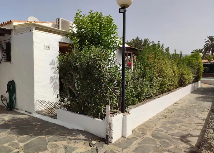 Lovely 2 Bedroom With Parking Hébergement de vacances
