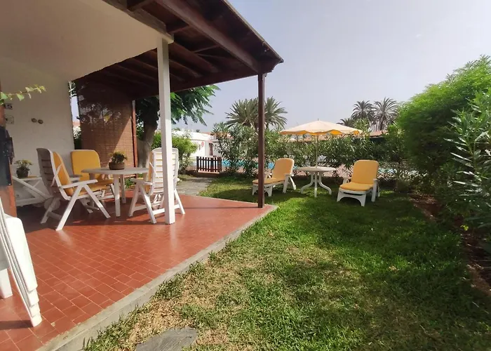 Lovely 2 Bedroom With Parking Hébergement de vacances