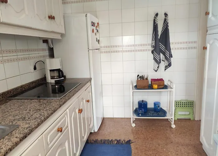 Hébergement de vacances Lovely 2 Bedroom With Parking