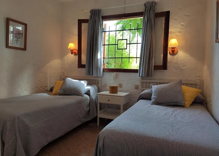 Hébergement de vacances Lovely 2 Bedroom With Parking