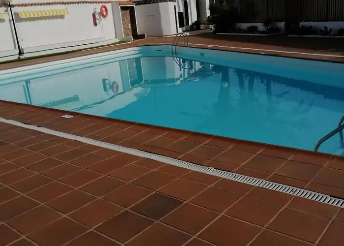 Lovely 2 Bedroom With Parking Hébergement de vacances *